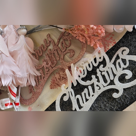 ***  SOLD *** CHRISTMAS DECOR BUNDLE (TREE & HOME) - Picture 8 of 9